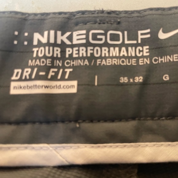 Men’s Nike golf pant. Grey with pinstripe - Picture 2 of 2